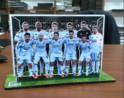 BEŞİKTAŞ AHŞAP 3 BOYUTLU TARAFTAR KALELİ BİBLO